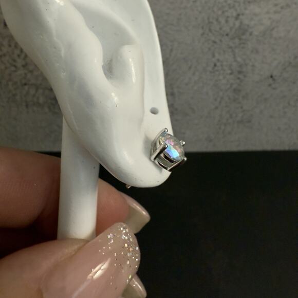 Beautiful 1ctw Iridescent Moissanite Stud Earrings, Sterling Silver 925-NEW - Picture 5 of 10